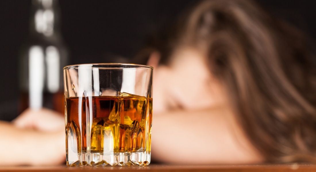 Zaszycie alkoholowe – jak działa?
