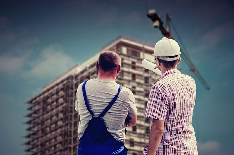 Pozioma i pionowa izolacja przeciwwodna – na czym polega i jakie ma znaczenie?