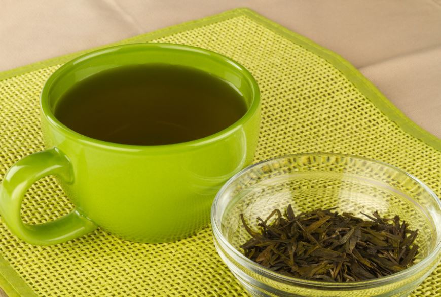 Zielona herbata Gyokuro – dowiedz się, dlaczego opłaca się ją regularnie pić