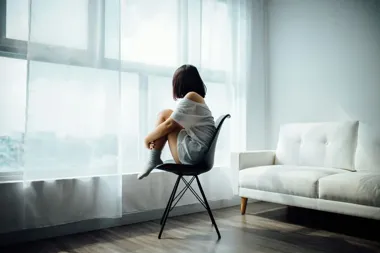Nie możesz przestać myśleć? Jak overthinking wpływa na sen, relacje i codzienne funkcjonowanie