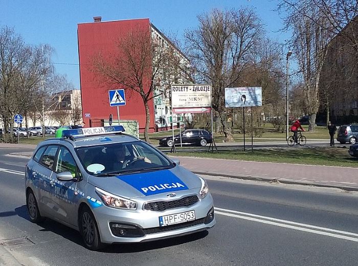 Policja Płock: Niebezpieczne wyprzedzanie przed przejściem dla pieszych