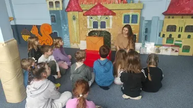 W Chotomku książka zaczyna się od środka - i wciąga uczniów