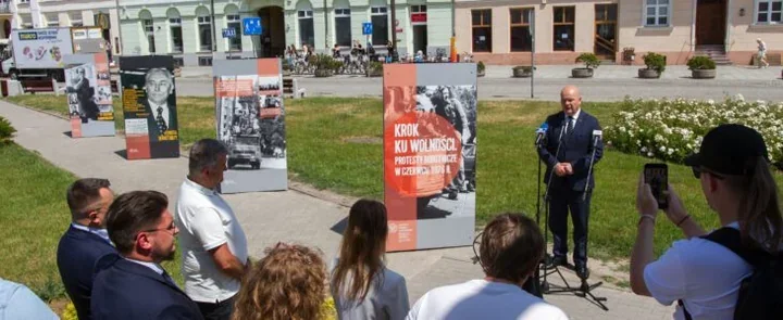 Na Narutowicza stanęła wystawa o buncie z 1976 roku i jego cenie