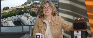 Skórka od banana nie powinna trafiać do zmieszanych. Jest brązowy pojemnik