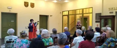 Jedna sosna, wiele spojrzeń. Wystawa płockich artystek