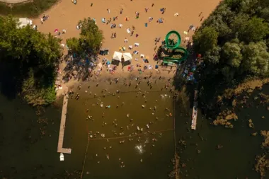 Sobótka na finiszu lata. Sprzęt wodny można wypożyczać tylko do 16:30
