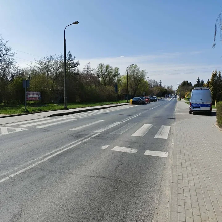 Słońce oślepiło kierującą - na pasach w Płocku doszło do potrącenia