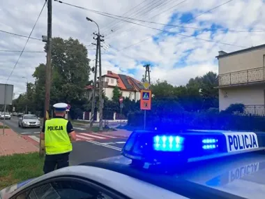 Policjanci w Płocku od rana pilnowali szkół. Kontrole objęły kierowców