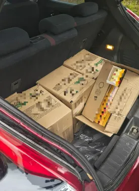 Płock - policjanci przechwycili ponad 7,5 tys. paczek bez akcyzy