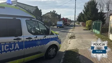 Słoiki z tajemniczą substancją w piwnicy - Zielona zamknięta