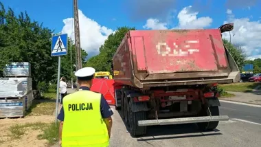 W Płocku jeden dzień przyniósł śmierć na przejściu i wypadek motocyklistki