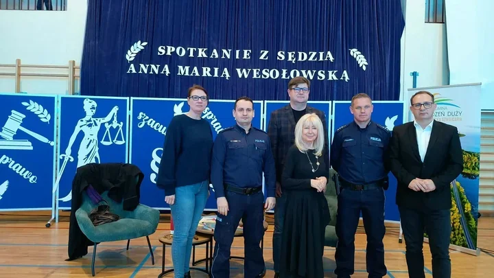 W Brudzeniu Dużym ostrzegli dzieci przed zagrożeniami, które rosną w sieci