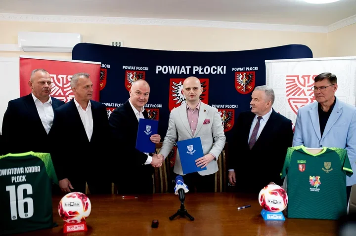 Powiat płocki wyprzedza Mazowsze i stawia na kadrę piłkarską najmłodszych