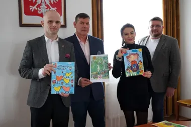 Wielkanocne kartki z całego powiatu trafią na oficjalne życzenia